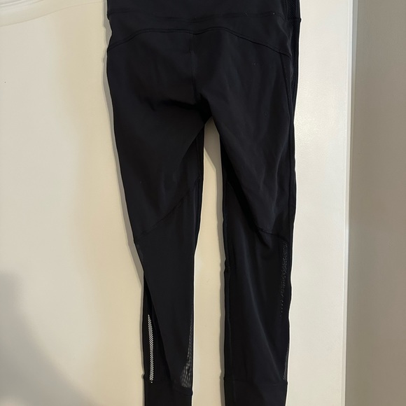 Black lululemon leggings - Picture 2 of 4